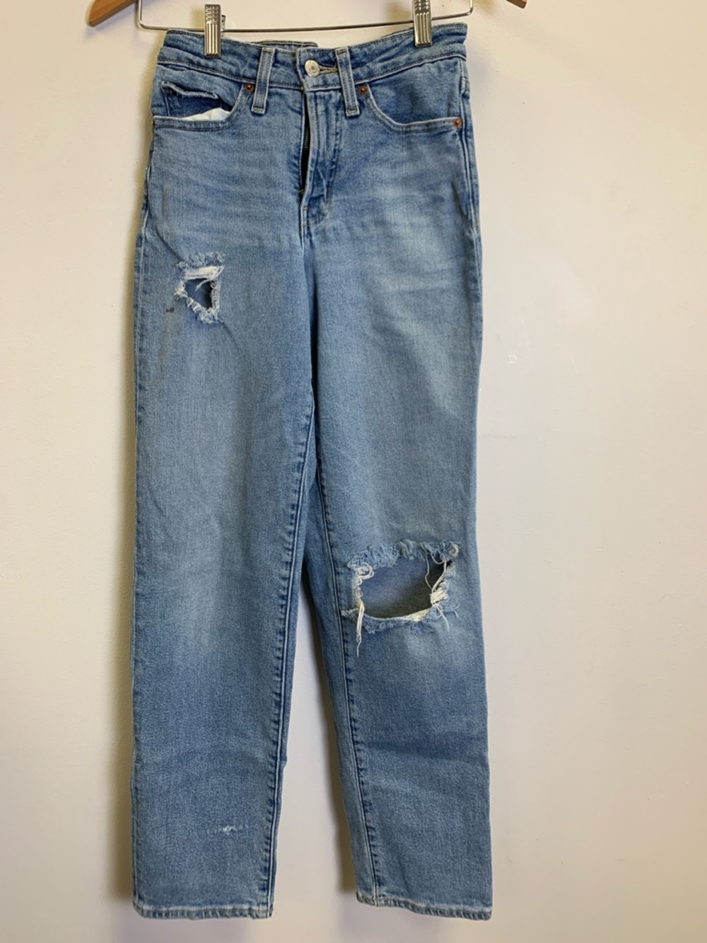 Old Navy Light Blue Distressed Straight Leg Jeans